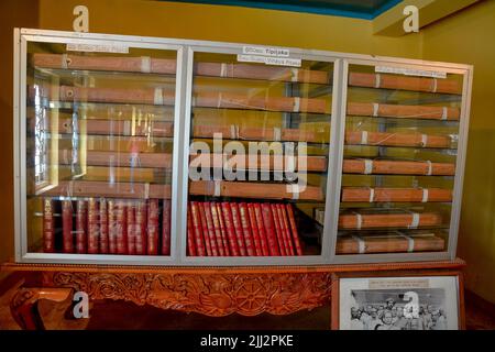 Es war in Aluvihara, wo der Tipitaka zum ersten Mal zum Schreiben verpflichtet wurde; der Oberprälat von Aluvihare errichtete eine Bibliothek im Tempel Stockfoto