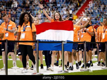 Rotterdam, Niederlande. 22.. Juli 2022. 2022-07-22 20:13:29 ROTTERDAM - Niederländische Athleten während der Eröffnung der World Police & Fire Games, die internationalen Spiele für Feuerwehr, Polizei, Zoll und Gefängnispersonal. ANP SEM VAN DER WAL netherlands Out - belgium Out Credit: ANP/Alamy Live News Stockfoto