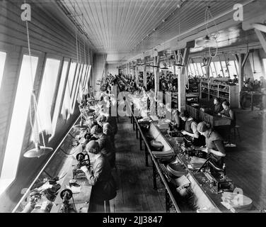 Neue Skofabriks ab Örnen, Inneneinrichtung aus dem Departement Nåtling. Stockfoto