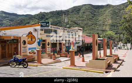 UNAN Leon - CUR Jinotega, eine Zweiguniversität in Jinotega, Nicaragua, mit sechs Gedenkstätten für Professoren Stockfoto