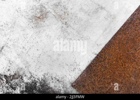 Rostige Probe Element aus Metallteil Korrosion vor dem Hintergrund schwarz-weiß Grunge Oberfläche von alten Textur Stahl. Stockfoto