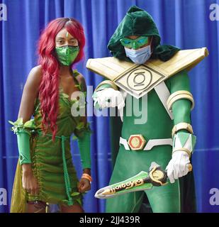 San Diego, USA. 22.. Juli 2022. Cosplayer nehmen am Freitag, den 22. Juli 2022, am Tag 2 der Comic-Con im San Diego Convention Center in San Diego, Kalifornien, Teil. Die Lieblingssondung der Fans findet vom 21. Bis 24. Juli statt. Foto von Chris Chew/UPI Credit: UPI/Alamy Live News Stockfoto