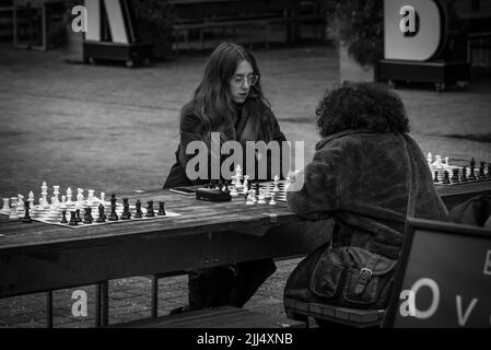 Schach am Southbank der Themse Stockfoto