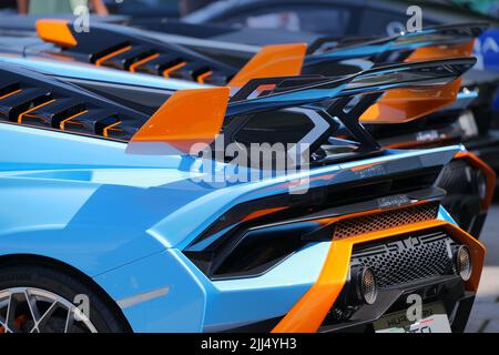 VELDEN, ÖSTERREICH, JUNI 23 2022: Detailaufnahme der Lamborghini Huracan STO Sportwagen auf der Automobilausstellung Stockfoto