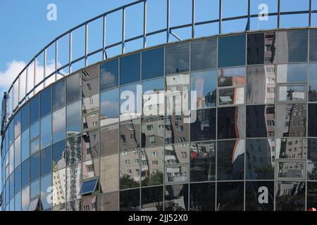 Alternative Realität. Durch das schauende Glas Stockfoto