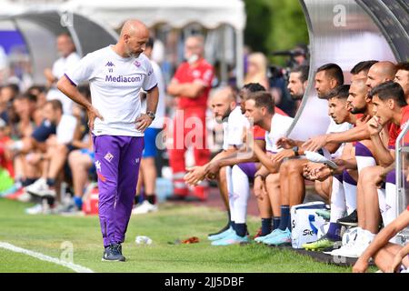 Foto: Daniele Montigiani/LaPresse 22 07 2022 - Moena, Italia Sport amichevole Estiva, AC Fiorentina - AC Trento Nella foto: Vincenzo Italiano Photo Daniele Montigiani/LaPresse 22 07 2022 - Moena, Italien Sportvorsaison Sommertestspiel, AC Fiorentina VS AC Trento auf dem Foto: Vincenzo Italiano Stockfoto