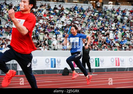 Tokio, Japan. 23.. Juli 2022. Akiyo Noguchi Tokyo 2020 Olympiasiegerin für Sportklettern die kombinierte Bronzemedaillengewinnerin der Damen tritt bei einem Rennen während der einjährigen Jubiläumsfeier der Spiele von Tokio 2020 im Japan National Stadium an. Kredit: ZUMA Press, Inc./Alamy Live Nachrichten Stockfoto