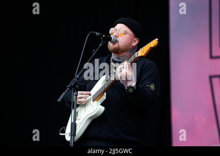 Sheffield, Großbritannien. 23.. Juli 2022. Thom Rylance von den Lotteriegewinnerinnen in Sheffield, Großbritannien am 7/23/2022. (Foto von Ben Early/News Images/Sipa USA) Quelle: SIPA USA/Alamy Live News Stockfoto