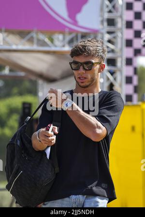 GASLY Pierre (Fra), Scuderia AlphaTauri AT03, Portrait während der Formel 1 Lenovo Grand Prix de France, French Grand Prix 2022, 12. Lauf der FIA Formel 1 Weltmeisterschaft 2022 vom 22. Bis 24. Juli 2022 auf dem Circuit Paul Ricard, in Le Castellet, Frankreich - Foto: Paulo Maria/Dppi/DPPI/LiveMedia Stockfoto