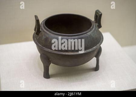 Alte chinesische kulturelle Reliquien der Han-Dynastie im Museum, Bronzesensor Stockfoto