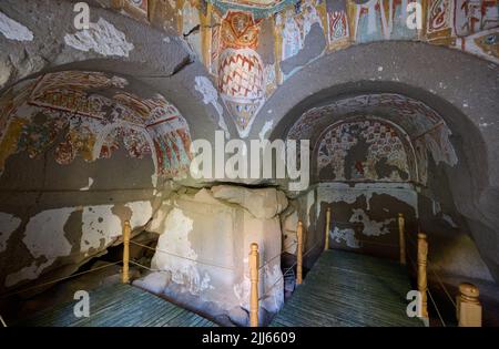 freskos in der Agacalti-Kirche, im Ihlara-Tal oder im Peristrema-Tal, in Ihlara, in der Provinz Aksaray, in Guzelyurt, in Kappadokien, Anatolien, Türkei Stockfoto