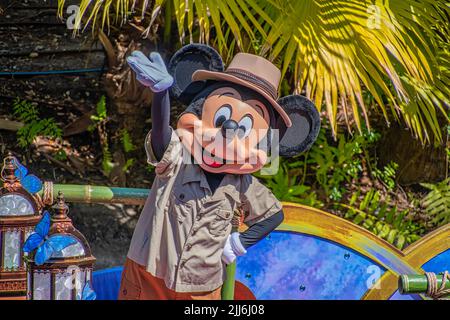 Mickey-Maus-Charakter in seinem Safari-Kostüm im Disney Animal Kingdom Stockfoto