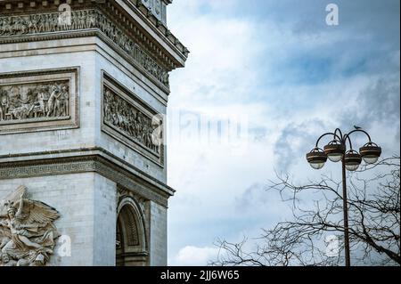 Nahaufnahme des Teils des Arc de Triomphe in Paris, Frankreich Stockfoto