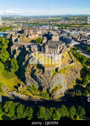 Drohnenfoto Edinburgh Castle erbaut im 11.. Jahrhundert Stockfoto