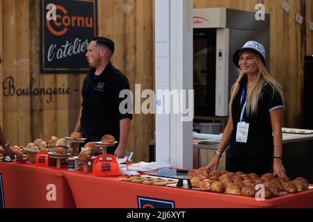 jul 22 2022 Le Castellet, Frankreich - F1 2022 Frankreich GP - Paddock Bar Stockfoto