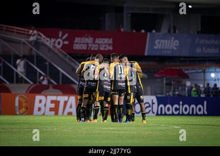 Maceio, Brasilien. 23.. Juli 2022. AL - Maceio - 07/23/2022 - BRASILIANISCHER B 2022, CRB X NOVO HORIZONTINO - Novorizontino-Spieler beim Einstieg ins Feld für ein Spiel gegen CRB im Rei-Pele-Stadion für die brasilianische Meisterschaft B 2022. Foto: Celio Junior/AGIF/Sipa USA Quelle: SIPA USA/Alamy Live News Stockfoto