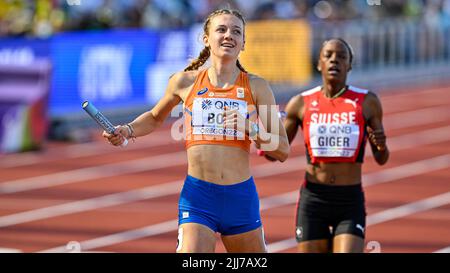 EUGENE, USA - 23. JULI: Femke Bol aus den Niederlanden tritt während der Leichtathletik-Weltmeisterschaften am 23. Juli 2022 in Eugene, USA, bei der Frauen-Staffel 4x 400m an (Foto: Andy Astfalck/BSR Agency) Atletiekunie Stockfoto