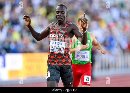 EUGENE, USA - 23. JULI: Emmanuel Wanyonyi aus Kenia tritt bei den Leichtathletik-Weltmeisterschaften am 23. Juli 2022 in Eugene, USA, auf der 800m der Männer an (Foto: Andy Astfalck/BSR Agency) Atletiekunie Stockfoto