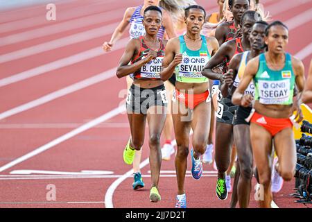 EUGENE, USA - 23. JULI: Beatrice Chebet aus Kenia, die während der Leichtathletik-Weltmeisterschaften am 23. Juli 2022 in Eugene, USA, an den Frauen 5000m teilnimmt (Foto: Andy Astfalck/BSR Agency) Atletiekunie Stockfoto
