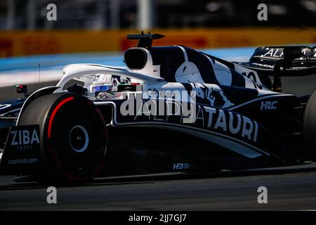 10 GASLY Pierre (Fra), Scuderia AlphaTauri AT03, Aktion während der Formel 1 Lenovo Grand Prix de France, Französischer Grand Prix 2022, 12. Runde der FIA Formel 1 Weltmeisterschaft 2022 vom 22. Bis 24. Juli 2022 auf dem Circuit Paul Ricard, in Le Castellet, Frankreich - Foto: Antonin Vincent/Dppi/DPPI/LiveMedia Stockfoto