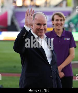 Prinz Albert von Monaco reagiert am 9. Tag der Leichtathletik-Weltmeisterschaften im Hayward Field, University of Oregon in den Vereinigten Staaten von Amerika. Bilddatum: Samstag, 23. Juli 2022. Stockfoto