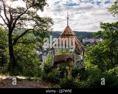 Kristyna Aussichtspavillon oder Vyhlidkovy Altan Kristyna in Karlovy Vary, Böhmen, Tschechische Republik Stockfoto