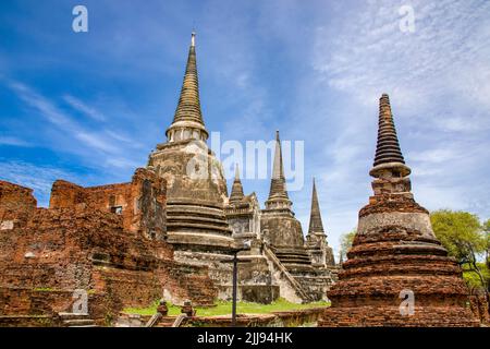 Der Prang im Wat Phra Si Sanphet, was soviel wie „Tempel des Heiligen, Splendid Omniscient“ bedeutet, war der heiligste Tempel in Ayutthaya Thailand. Stockfoto