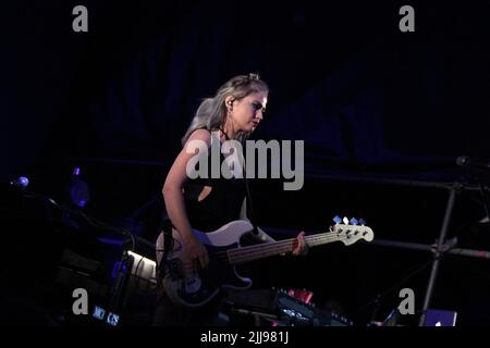 22. Juli 2022, Padova, Venetien, Italien: Der italienische Singer-Songwriter, Multiinstrumentalist, Plattenproduzent und Fernsehpersönlichkeit, Gründer und Frontmann der alternativen Rockgruppe Afterhours, Manuel Agnelli trat im Parco della Musica in Padua auf. (Bild: © Mimmo Lamacchia/Pacific Press via ZUMA Press Wire) Stockfoto