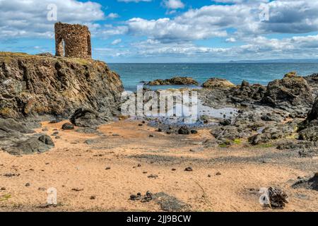 Lady's Tower in Elie Ness im Osten von Neuk of Fife, Schottland, wurde Ende des 18.. Jahrhunderts als Ankleidezimmer für Lady Anstruther beim Baden erbaut. Stockfoto