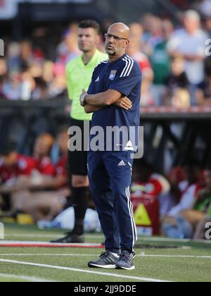 ROTTERDAM - Olympique Lyonnais Trainer Peter Bosz während des Freundschaftsspiel zwischen Feyenoord und Olympique Lyon im Feyenoord Stadium de Kuip am 24. Juli 2022 in Rotterdam, Niederlande. ANP BART STOUTJEDIJK Stockfoto