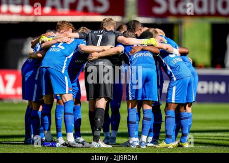 ALKMAAR, NIEDERLANDE - 24. JULI: Spieler von AZ während des Vorsaison-Freundschaftsspiels zwischen AZ und Bologna im AFAS Stadion am 24. Juli 2022 in Alkmaar, Niederlande (Foto von Patrick Goosen/Orange Picches) Stockfoto