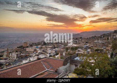 Mardin Stadtbild bei Sonnenuntergang, Türkei. Stockfoto