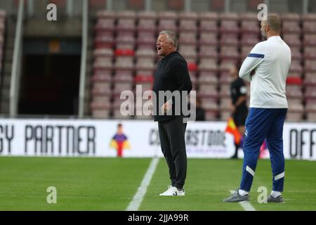 Middlesbrough-Manager Chris Wilder beim Vorsaison-Freundschaftsspiel zwischen Middlesbrough und Olympique de Marseille am Samstag, den 23.. Juli 2022 im Riverside Stadium, Middlesbrough. (Kredit: Mark Fletcher | MI News) Kredit: MI Nachrichten & Sport /Alamy Live News Stockfoto