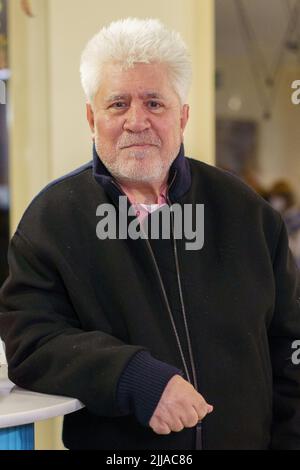 Pedro Almodovar während der Präsentation des Drehbuchs 'Madres Paralelas' in Madrid, 23. November 2021 Spanien Featuring: Pedro Almodovar wo: Madrid, Spanien Wann: 23 Nov 2021 Credit: Oscar Gonzalez/WENN Stockfoto