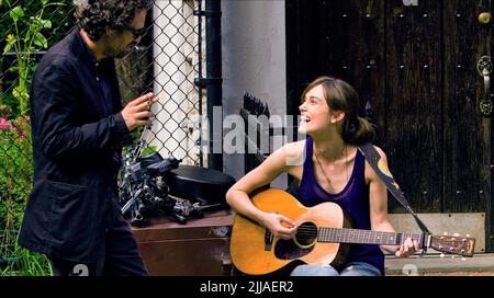 RUFFALO, KNIGHTLEY, BEGIN AGAIN, 2013 Stockfoto