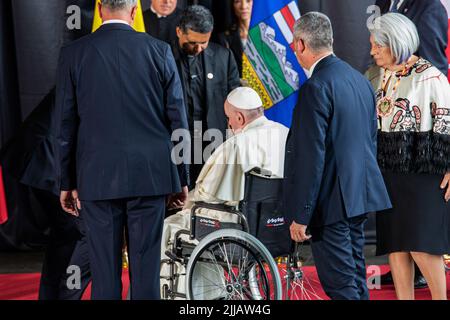 Edmonton, Kanada. 24.. Juli 2022. Seine Heiligkeit Papst Franziskus kommt nach Kanada. Kredit: SOPA Images Limited/Alamy Live Nachrichten Stockfoto