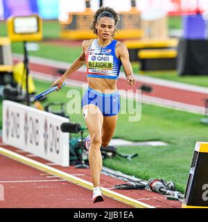 EUGENE, USA - 24. JULI: Sydney McLaughlin aus den USA tritt während der Leichtathletik-Weltmeisterschaften am 24. Juli 2022 in Eugene, USA, bei der Frauen-Staffel 4x 400m an (Foto: Andy Astfalck/BSR Agency) Atletiekunie Stockfoto