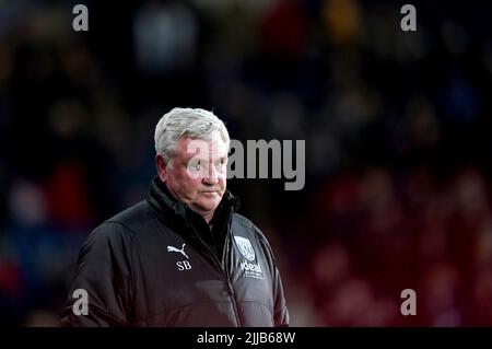 Aktenfoto vom 11-03-2022 von Steve Bruce, Manager von West Bromwich Albion. Boro wird erwartet, dass er mindestens unter Promotion-Spezialist Chris Wilder eine Top-6-Herausforderung anführt, während sich die Baggies nach einer Saison neu gruppiert haben, die zu vergessen ist, und Boss Steve Bruce anwirbt, einen Club zum fünften Mal aus der Meisterschaft zu führen. Ausgabedatum: Montag, 25. Juli 2022. Stockfoto