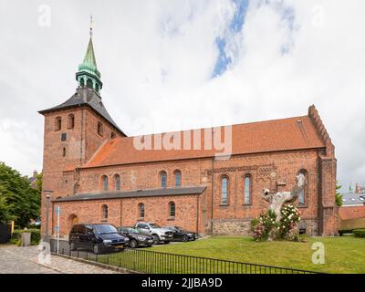 Mittelalterliche St. Nicolai-Kirche, Svendborgs älteste Kirche aus dem 12.. Jahrhundert Stockfoto
