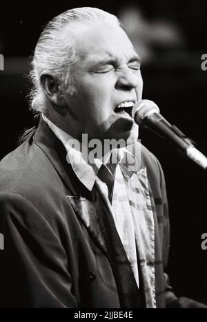 Der britischer Musiker, Rockmusiker Gary Brooker MBE zu Gast in der Fernsehsendung Wetten, dass..? (Ausgabe 69) aus Saarbrücken. Stockfoto