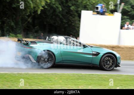 Aston Martin Vantage F1 Edition Roadster beim Festival of Speed 2022 in Goodwood, Sussex, Großbritannien Stockfoto