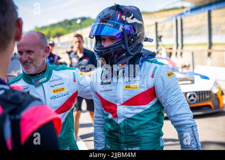 Spa-Francorchamps, Belgien - 24/07/2022, 121 BURET Timothé, CAMPBELL Christopher, K-Worx, Porsche 718 Cayman GT4 RS Clubsport, Portrait während der 5. Runde der Championnat de France FFSA GT 2022 SRP Speedweek, vom 22. Bis 24. Juli in Spa-Francorchamps, Belgien - Foto Laurent Gayral / DPPI Stockfoto