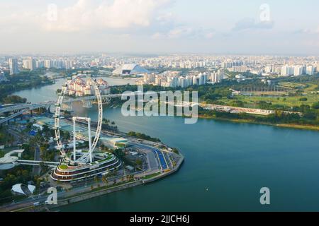 Singapur 11. juni 2022: Luftaufnahme des flyers von singapur am Tag Stockfoto