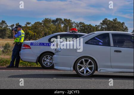 WESTERN Australia Police (WAPOL) Verkehrspolizei in Aktion Stockfoto