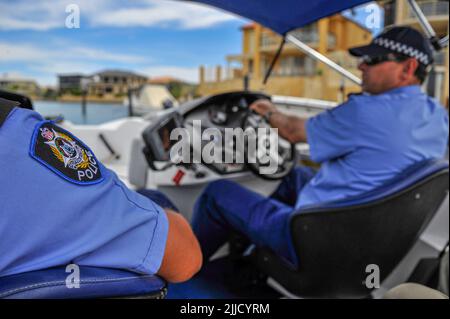 WESTERN Australia Police (WAPOL) Wasserpolizei in Aktion Stockfoto