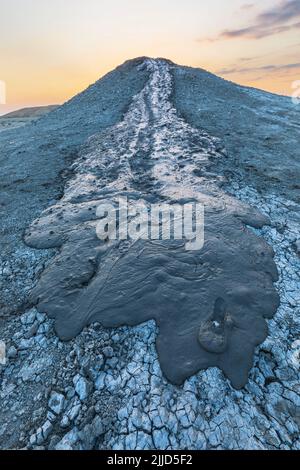 Schlammvulkane in den Bergen von Gobustan Stockfoto