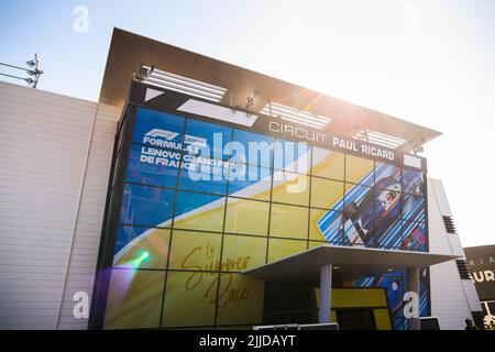 Le Castellet, Frankreich. 20.. Juli 2022. F1 Paddock, F1 Grand Prix von Frankreich auf dem Circuit Paul Ricard am 20. Juli 2022 in Le Castellet, Frankreich. (Foto von HIGH TWO) Quelle: dpa/Alamy Live News Stockfoto