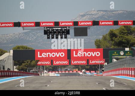 jul 24 2022 Le Castellet, Frankreich - F1 2022 Frankreich GP - leere Startspur Stockfoto