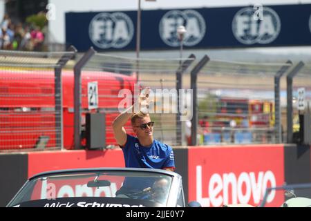 jul 24 2022 Le Castellet, Frankreich - F1 2022 Frankreich GP - DRIVE PARADE - Mick Schumacher (GER) Haas VF-22 Stockfoto