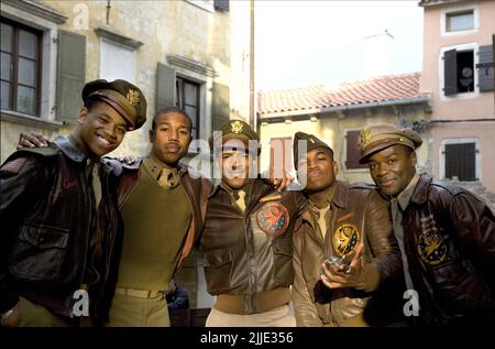 DAVID OYELOWO, NE-YO, TRISTAN WILDS, MICHAEL B. JORDAN, NATE PARKER, Red Tails, 2012 Stockfoto